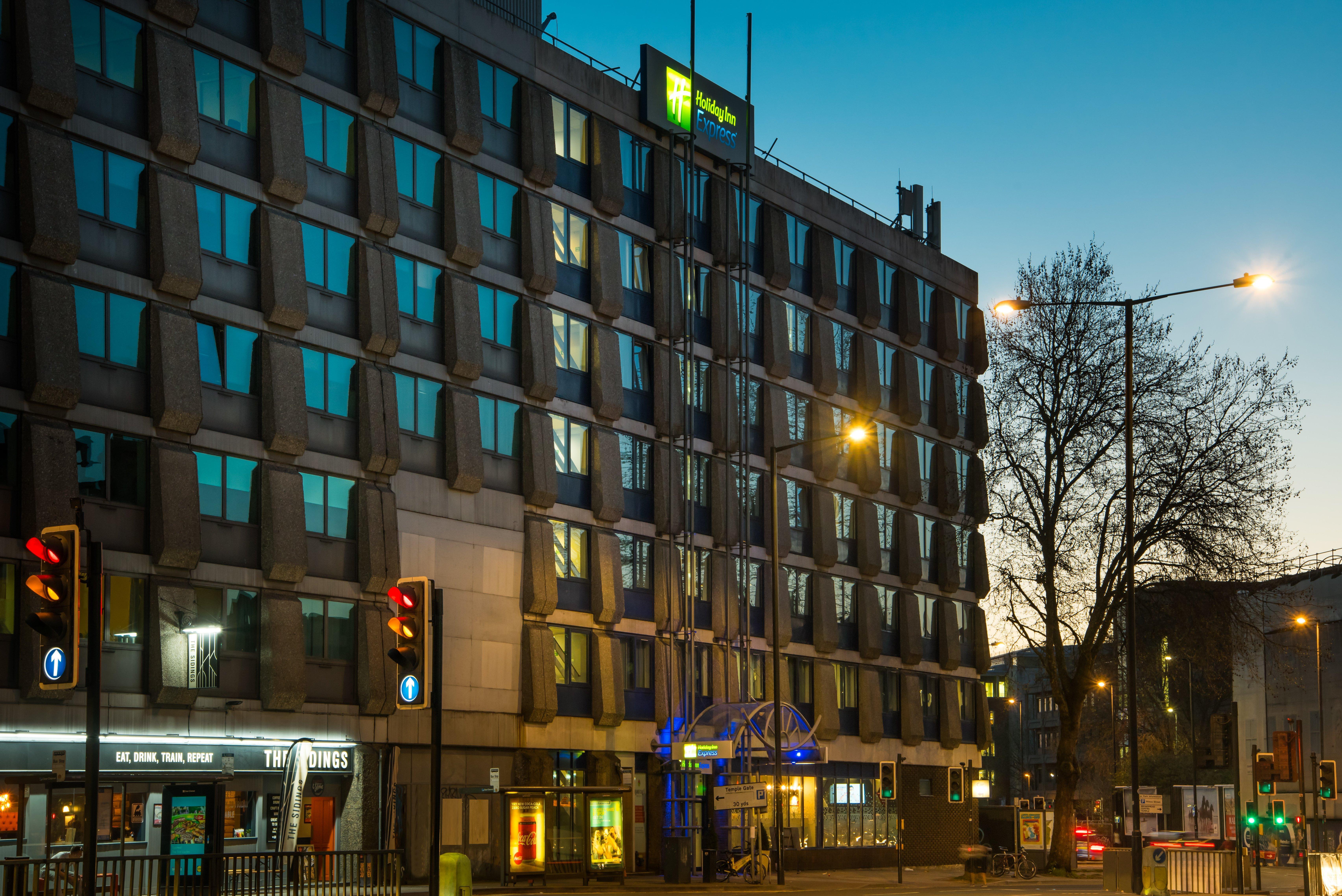 Holiday Inn Express Bristol City Centre By Ihg Exterior foto