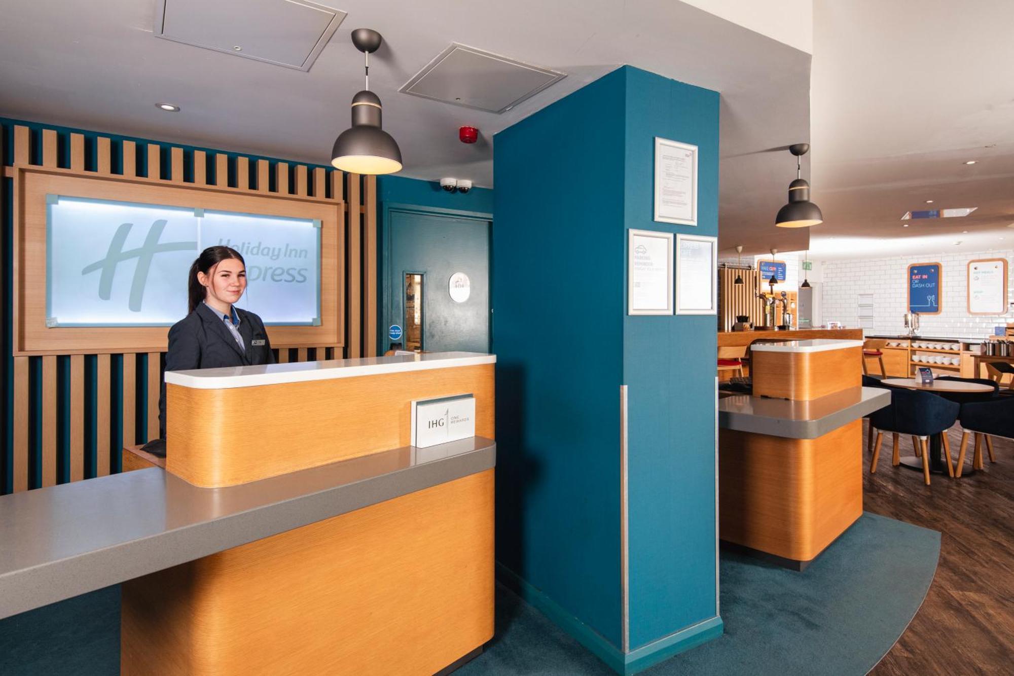 Holiday Inn Express Bristol City Centre By Ihg Exterior foto