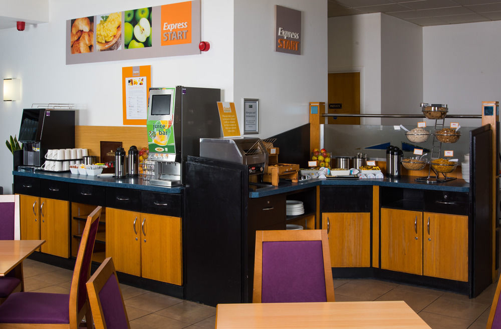 Holiday Inn Express Bristol City Centre By Ihg Exterior foto